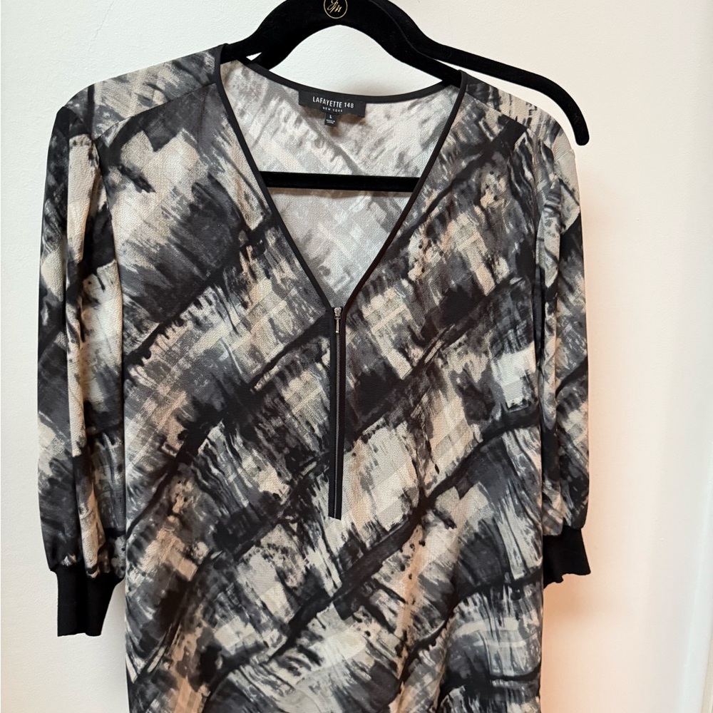 Lafayette 148 New York Abstract Black & Cream Blouse — Size Large